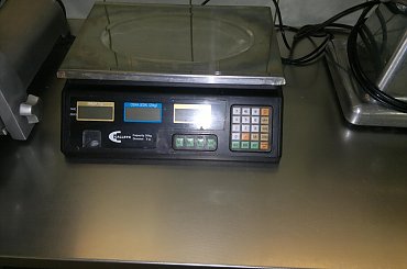 Wyposażenie sklepu #dyskont #market #MaszynkaDoMięsa #regał #regały #waga