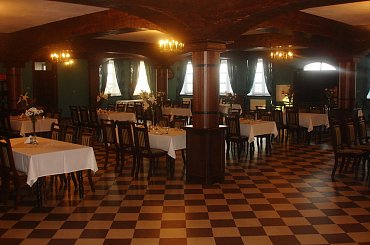 Restauracja. Pizzeria. #bilard #DwórSienkiewicz #okrzeja #pizza #Restauracja