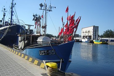 Kutry rybackie w porcie Ustka #BydgoskiWodniak #ustka #port